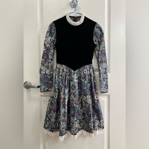 Vintage ILGWU Cottage Core Velvet Floral Lace Dress